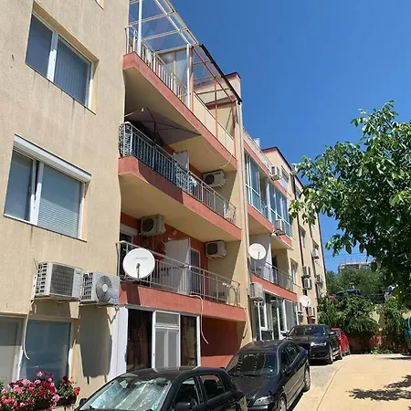 Petya's Cozy Relaxing Aparment. Apartment Varna