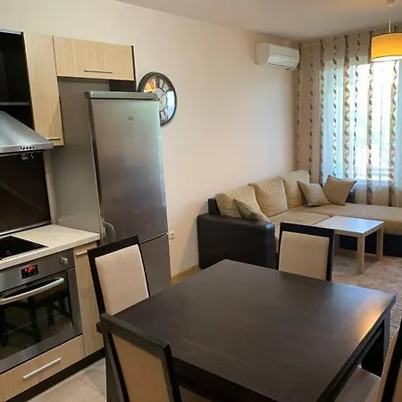 Petya's Cozy Relaxing Aparment. Varna